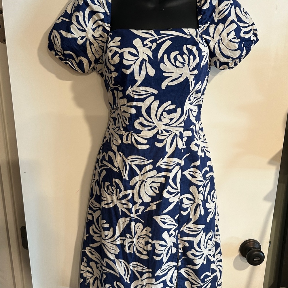 Elegant Blue and White Midi Dress